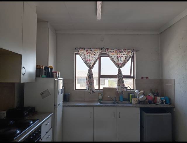 2 BEDROOM SECTIONAL TITLE FOR SALE IN BOKSBURG NORTH